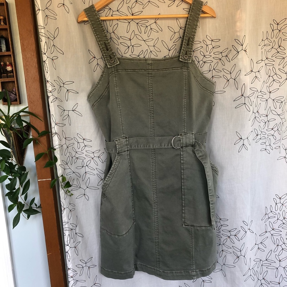 American Eagle Olive Jumper